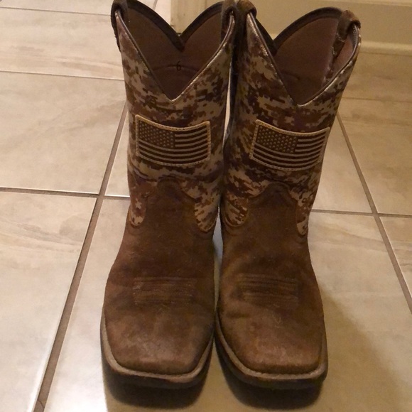 Ariat Other - Ariat Boots